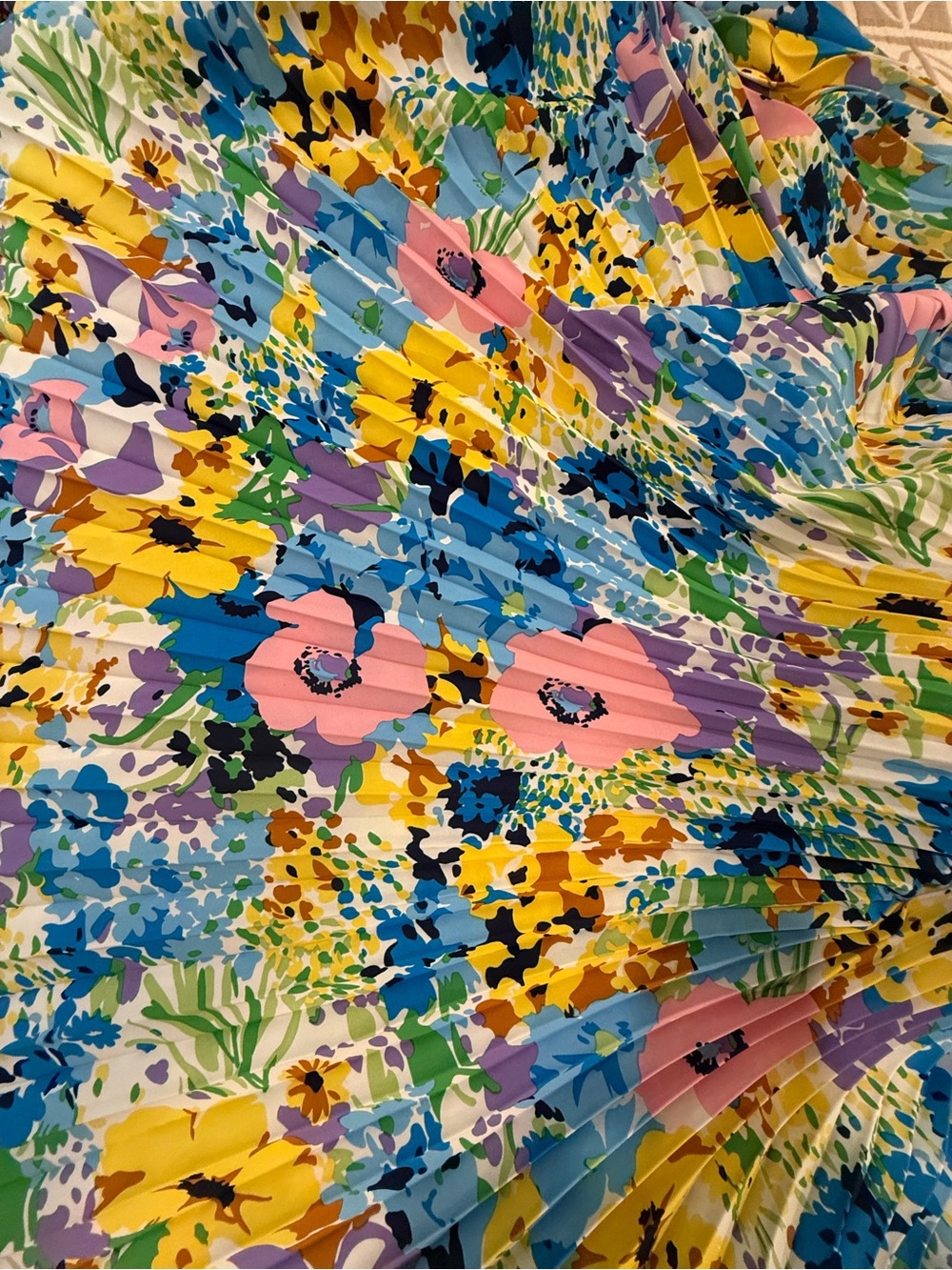 ASTR The Label Multicolor Bright Floral Pleated Midi Dress - Picture 7 of 7